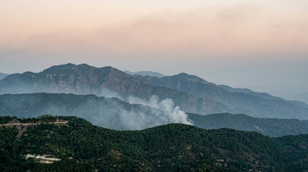 Murree hills representing Islamabad to Murree car rental